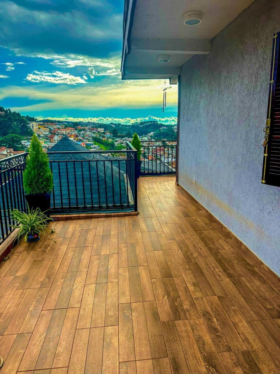 Lar Loudge Montanhes Campos do Jordao