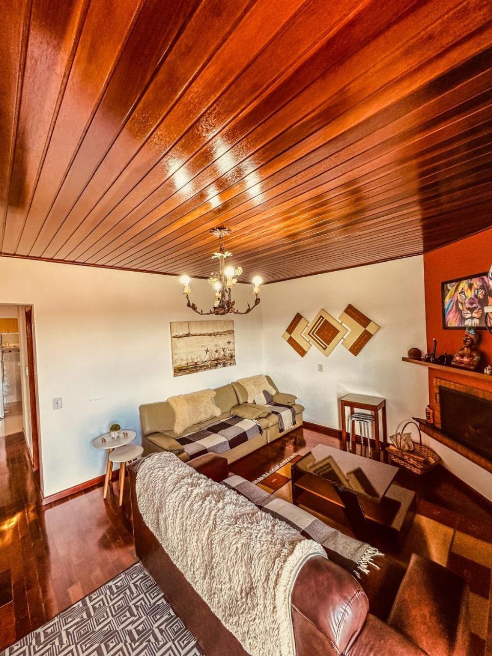 Holiday home Lar Loudge Montanhes *